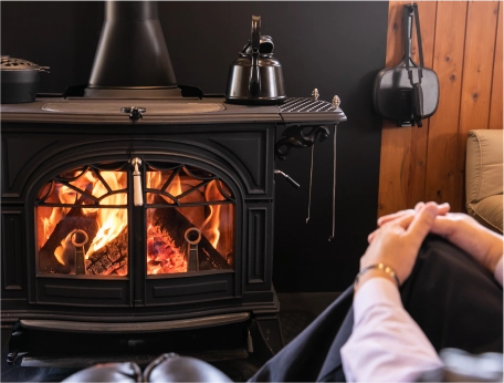 黒体放射技術で暖炉や薪ストーブのような暖かさ