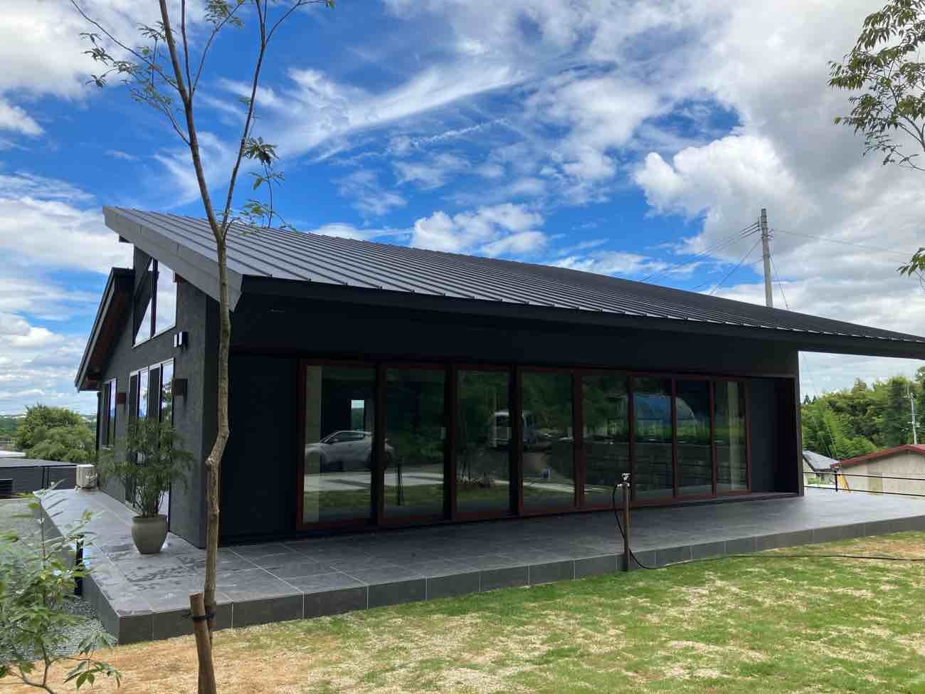 リブワーク×LIVELY VILLA Noki 阿蘇モデルハウスにユカカラ暖房が採用されました。
